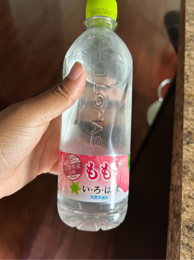 いろはす もも - Weee!