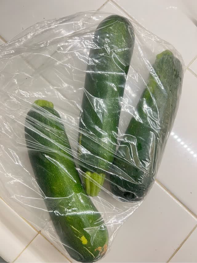 ズッキーニ - Weee!